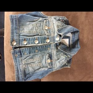 Justice sleeveless jacket